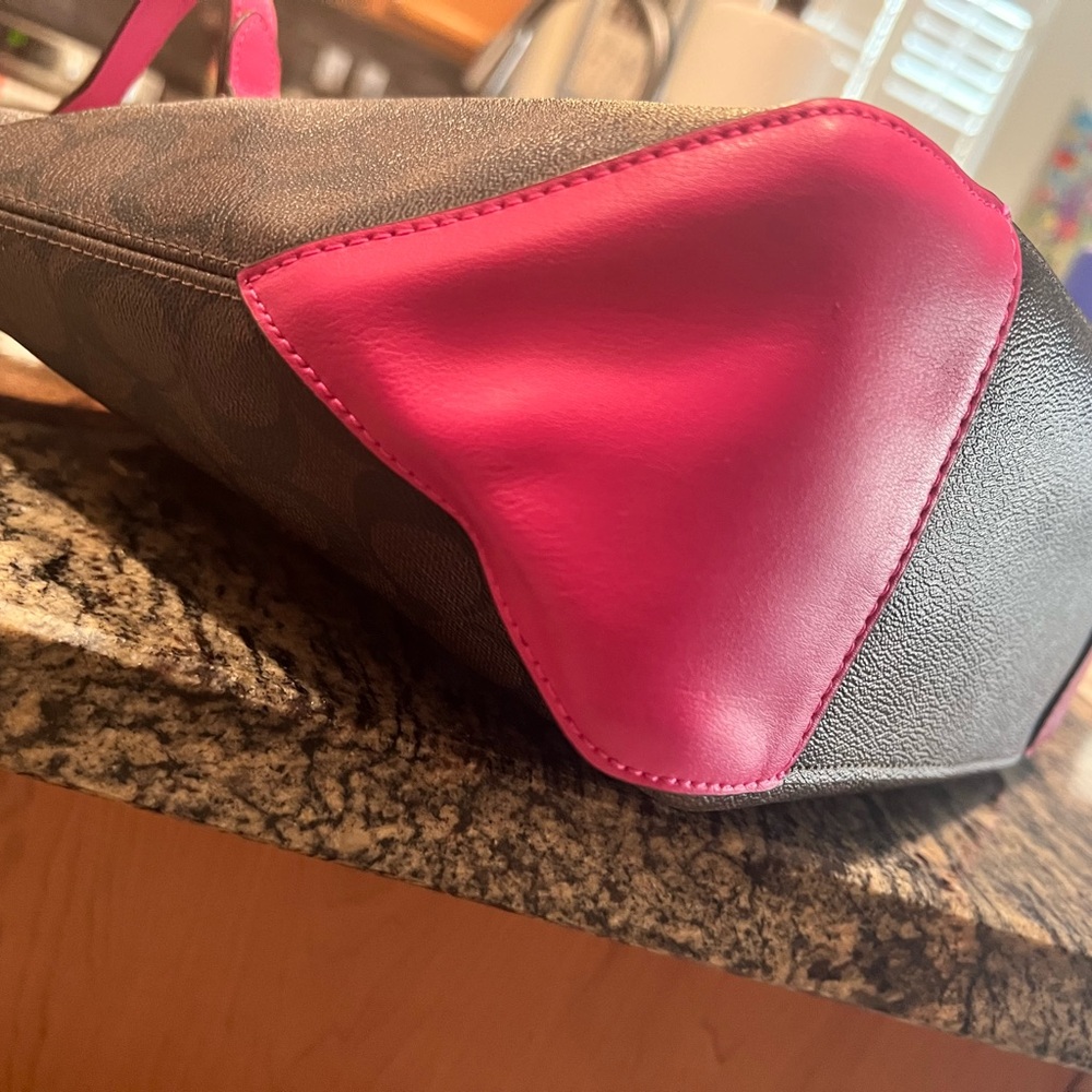 Coach Brown Signature Tote with Hot Pink Trim and Tag - Picture 6 of 8